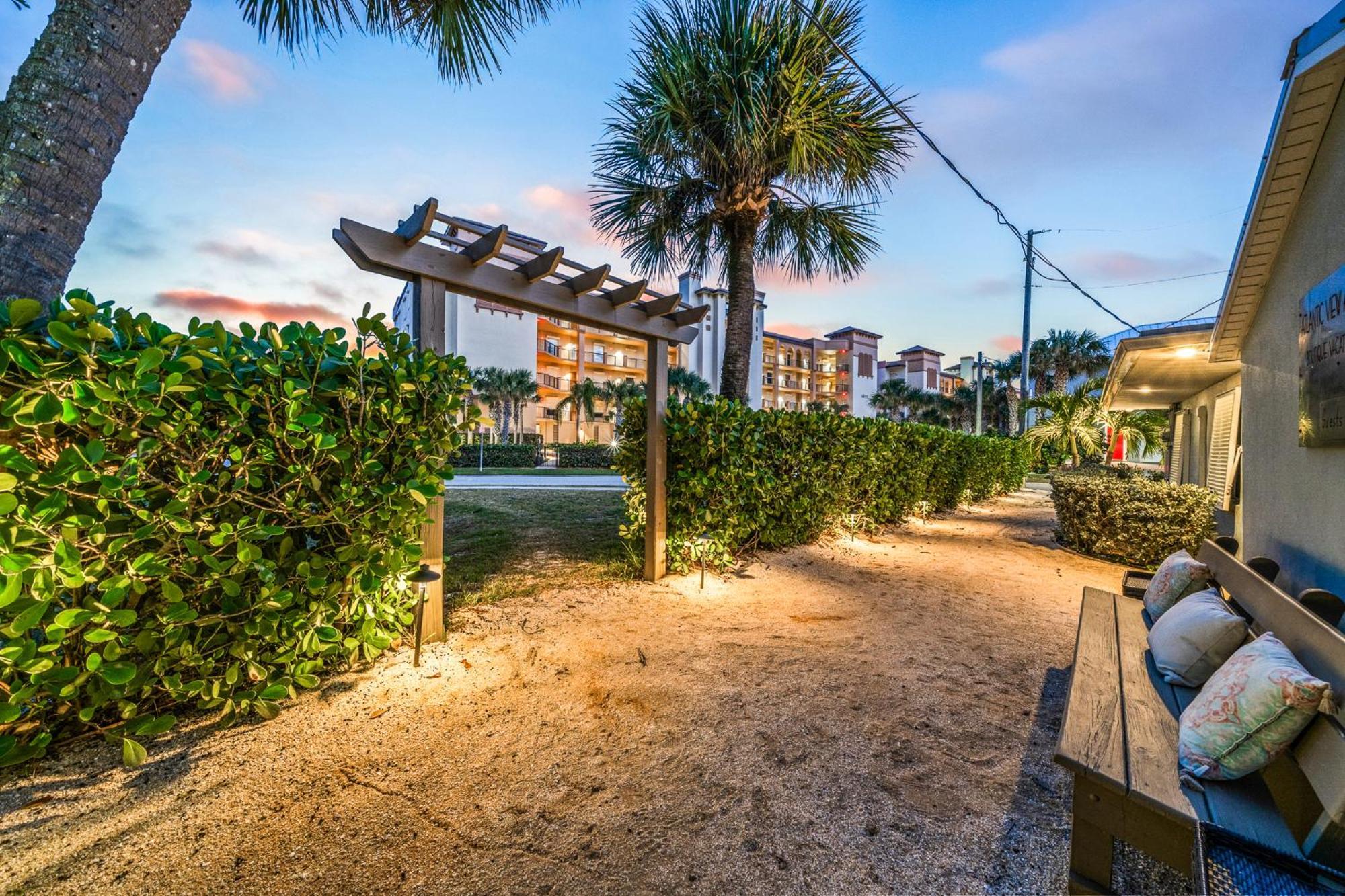 Wonderful Place Wprivate Patio Next To The Beach Какао-Бич Экстерьер фото